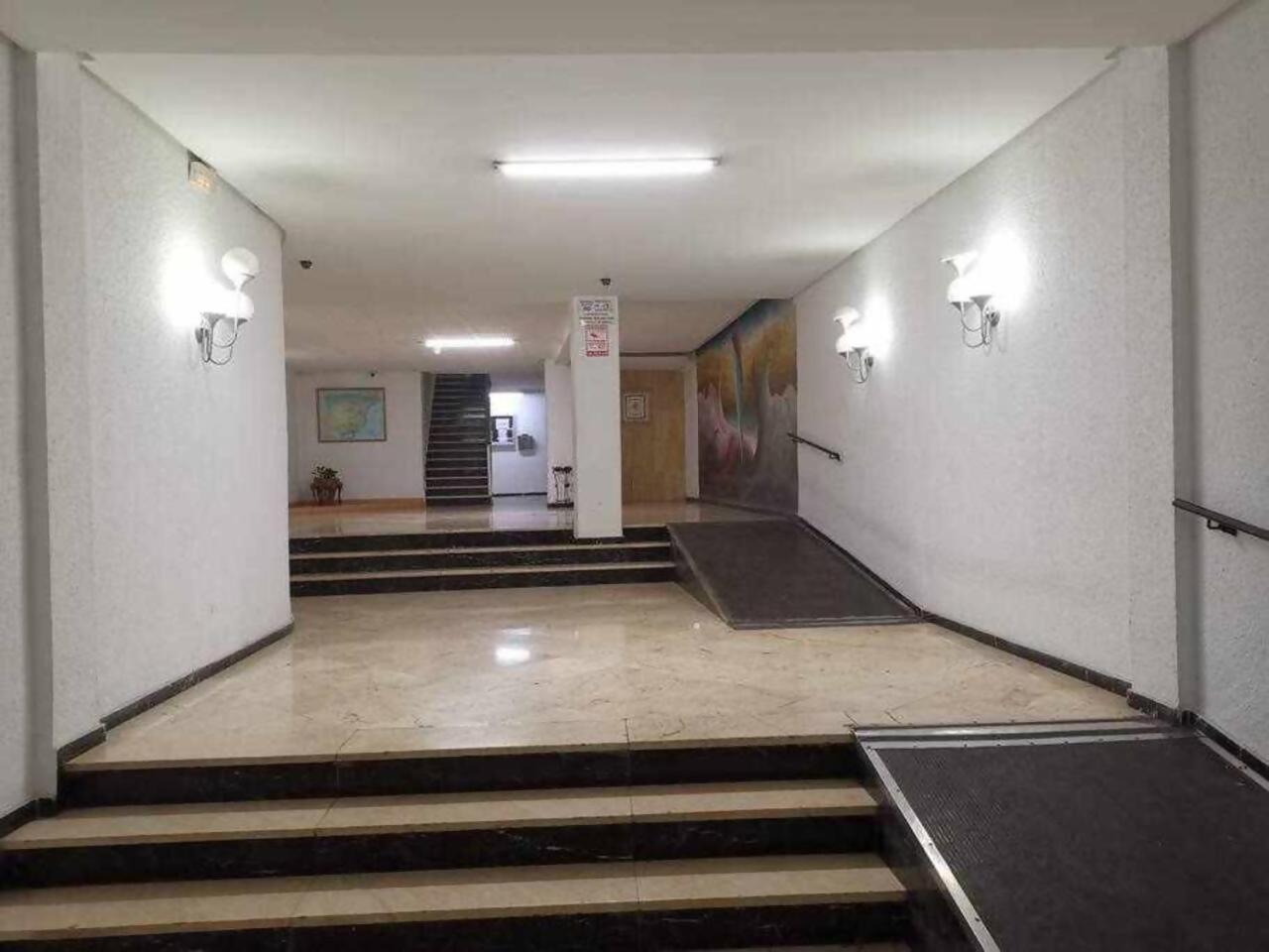 Centro Plaza Piscina Wi-fi Terraza Appartement